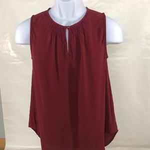 Madewell sleeveless maroon top